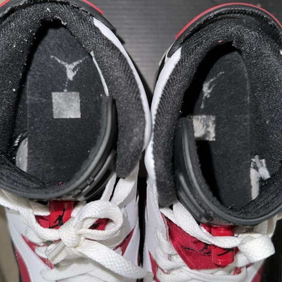 Carmine 6 Air Jordan - Picture 3 of 6